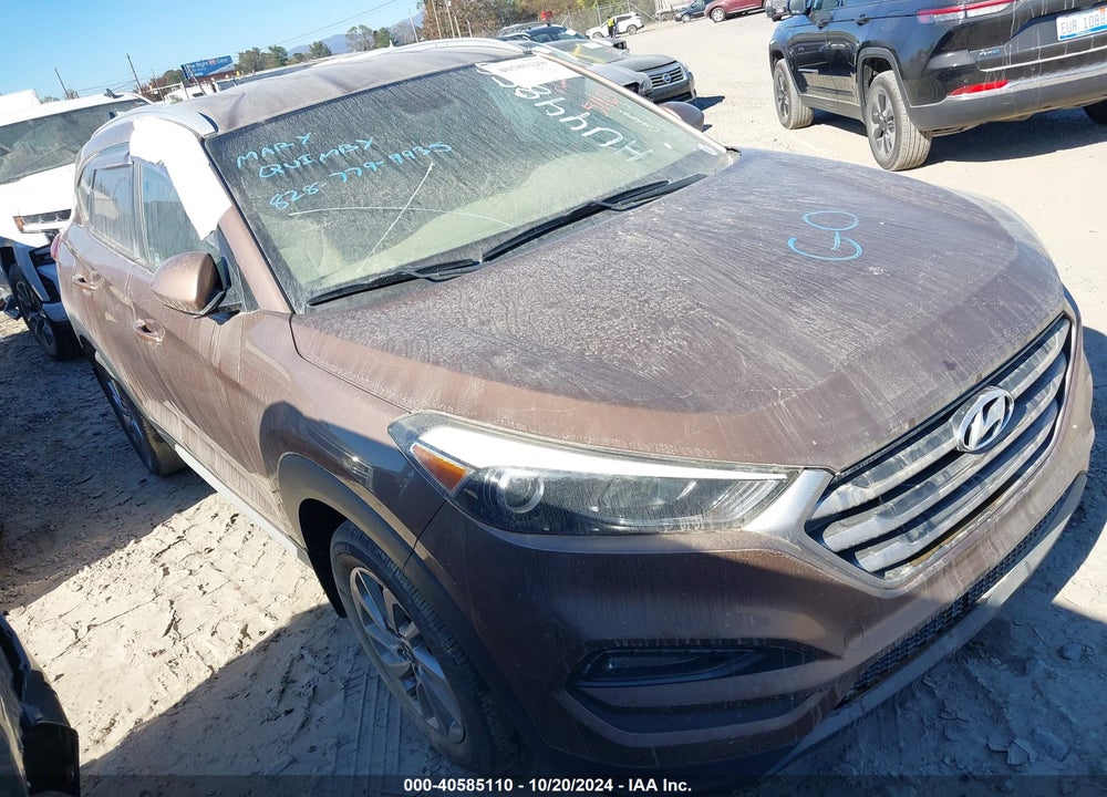 2017 HYUNDAI TUCSON SE VIN: KM8J3CA49HU448560