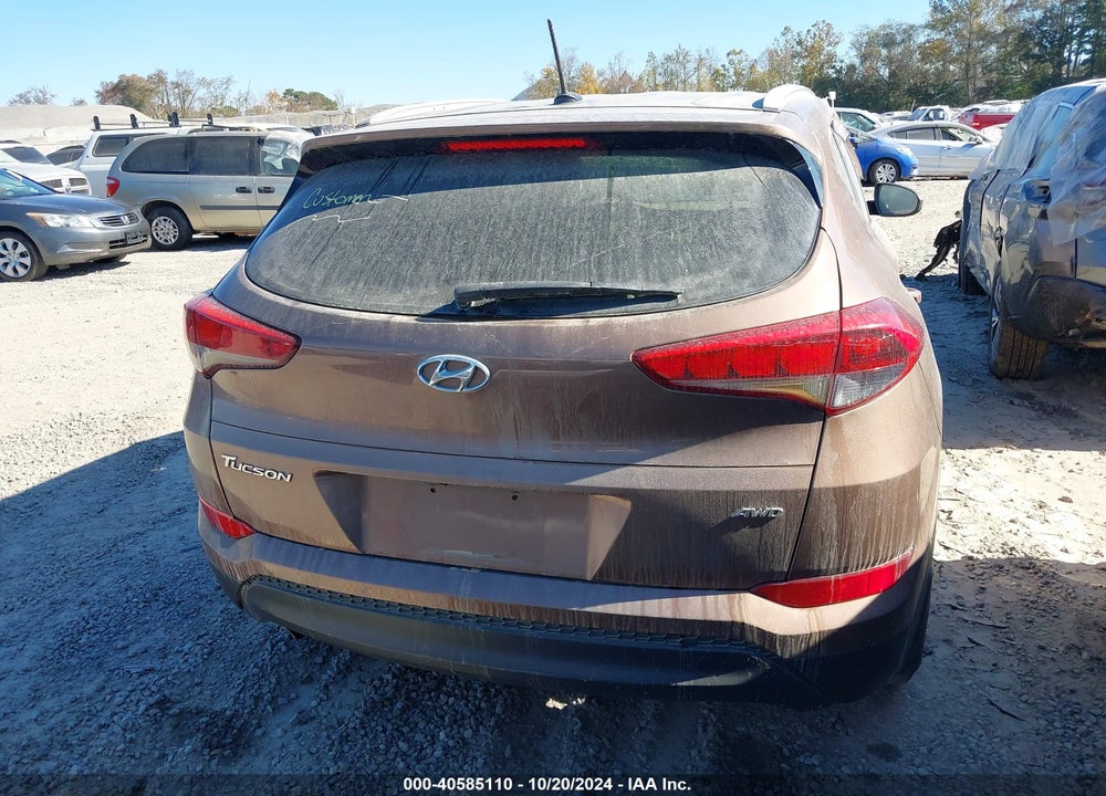 2017 HYUNDAI TUCSON SE VIN: KM8J3CA49HU448560