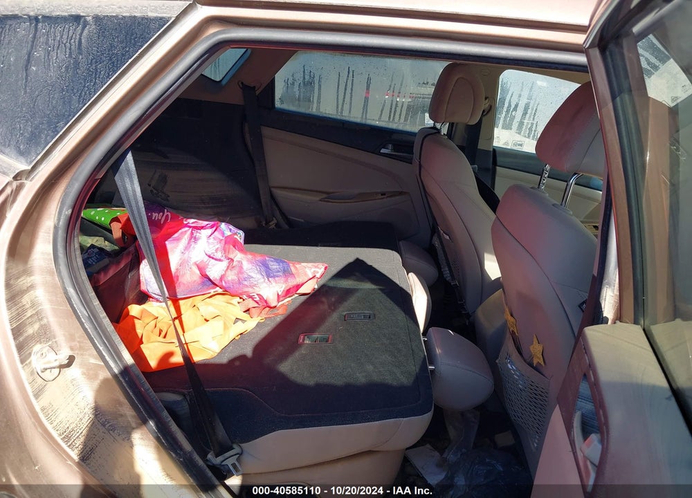 2017 HYUNDAI TUCSON SE VIN: KM8J3CA49HU448560