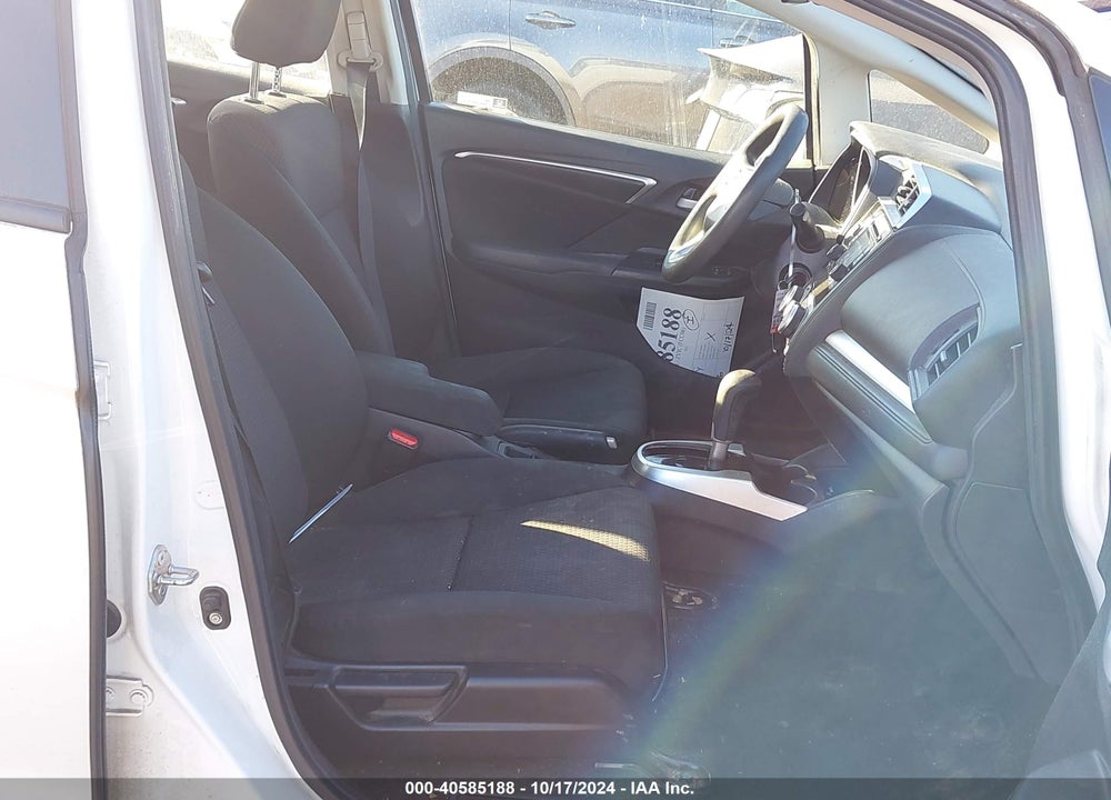 2019 HONDA FIT LX VIN: 3HGGK5H49KM713820