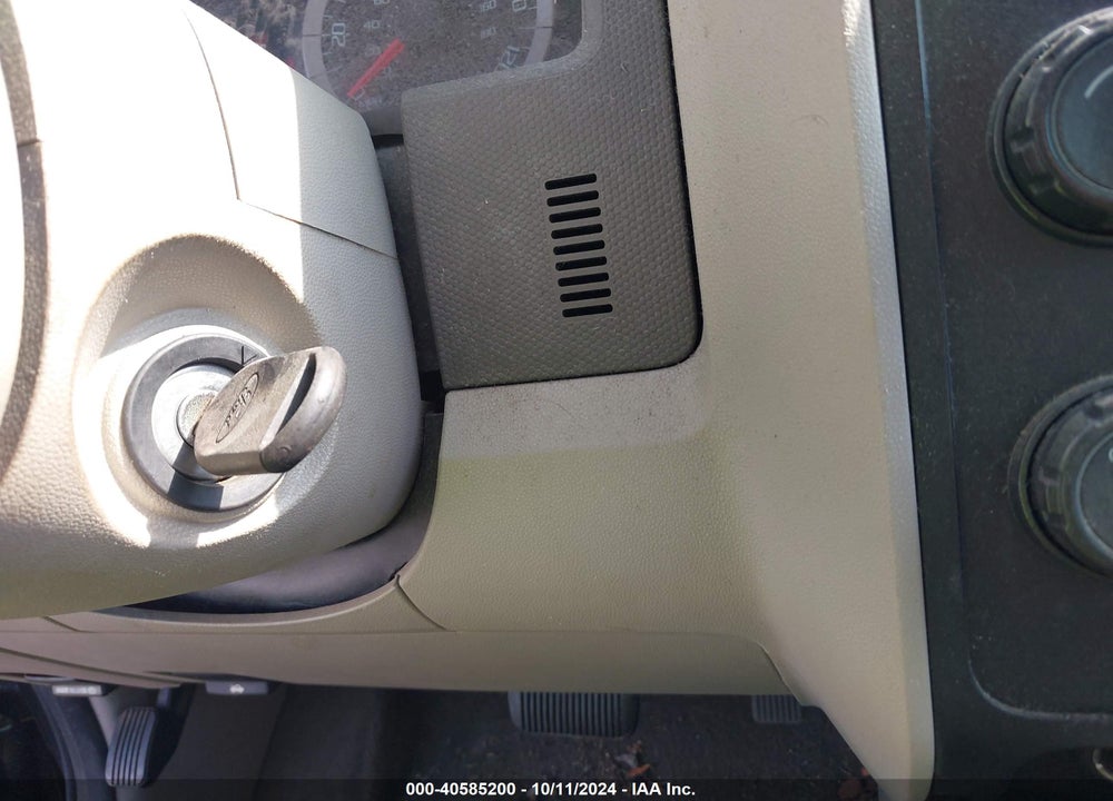 2011 FORD ESCAPE XLS VIN: 1FMCU0C70BKC05881
