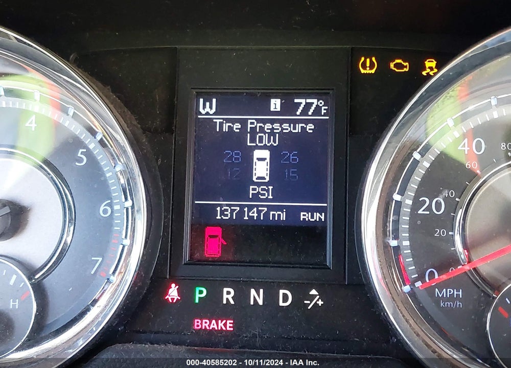 2011 CHRYSLER TOWN & COUNTRY TOURING-L VIN: 2A4RR8DG8BR676024