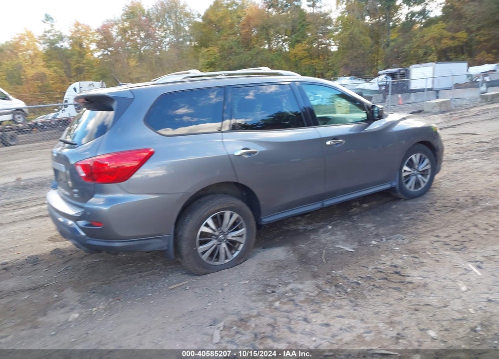 2017 NISSAN PATHFINDER SL VIN: 5N1DR2MM7HC612394