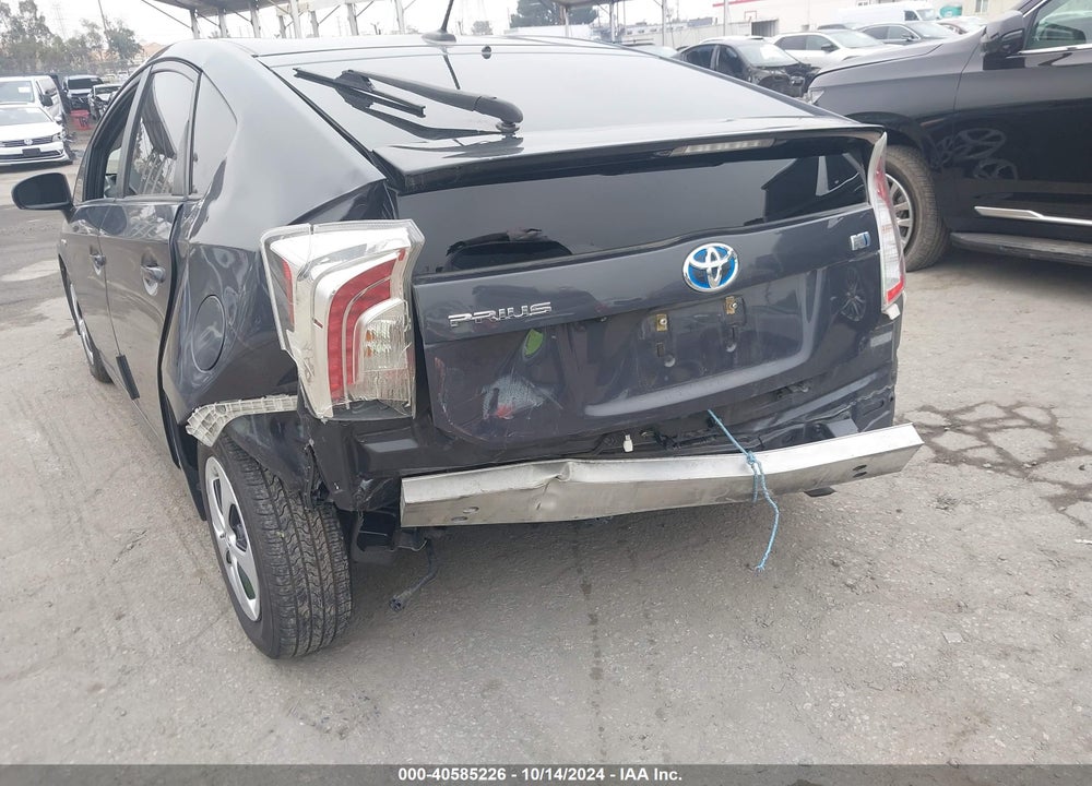 2015 TOYOTA PRIUS VIN: JTDKN3DU6F1926849