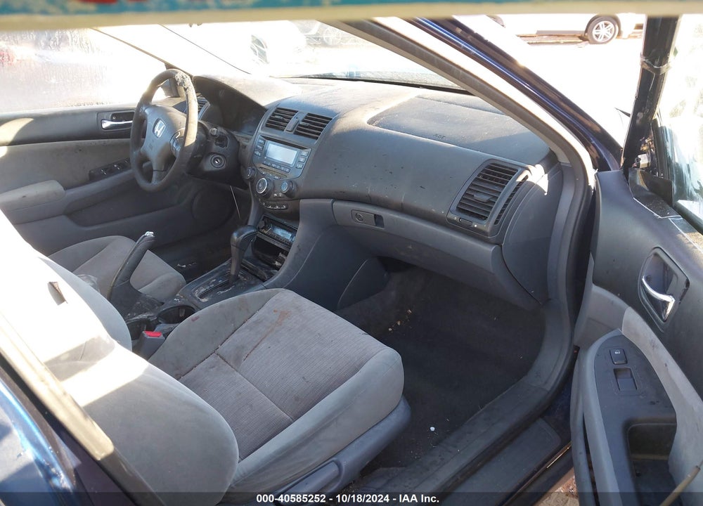 2004 HONDA ACCORD SDN LX VIN: 1HGCM56424A094750