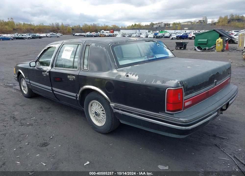 1991 LINCOLN TOWN CAR EXECUTIVE VIN: 1LNCM81W5MY785976