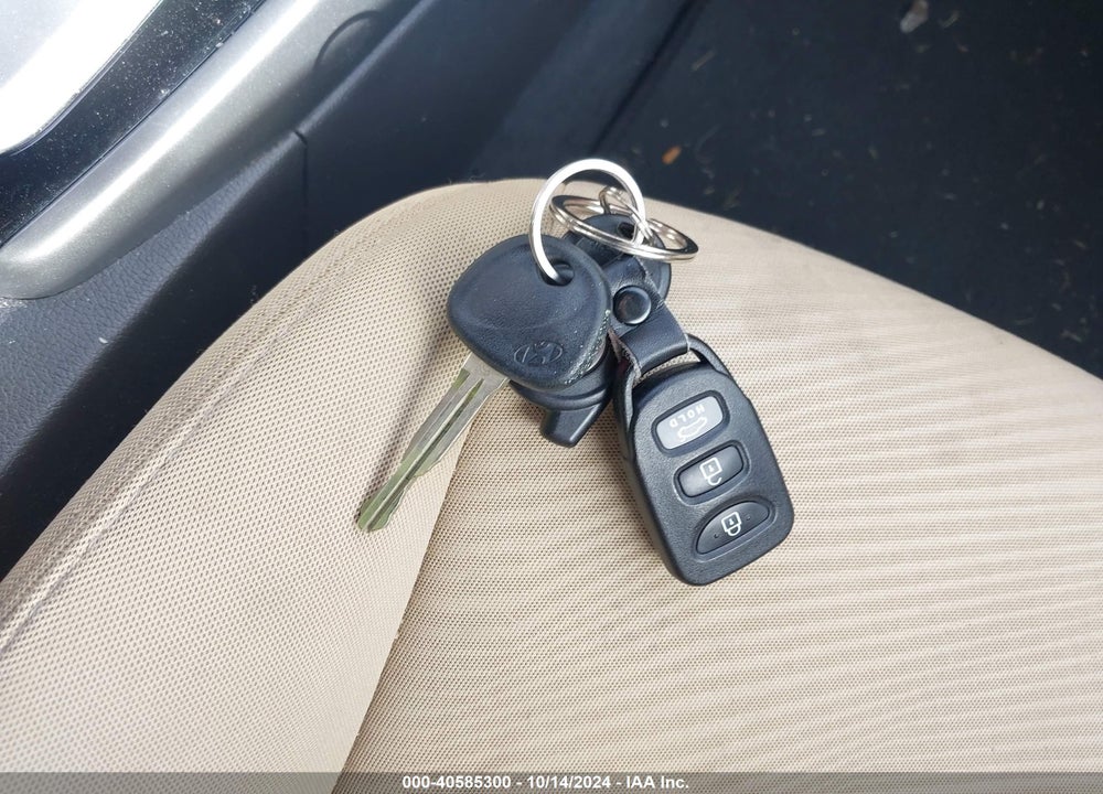 2012 HYUNDAI ELANTRA GLS (ULSAN PLANT) VIN: KMHDH4AEXCU424872