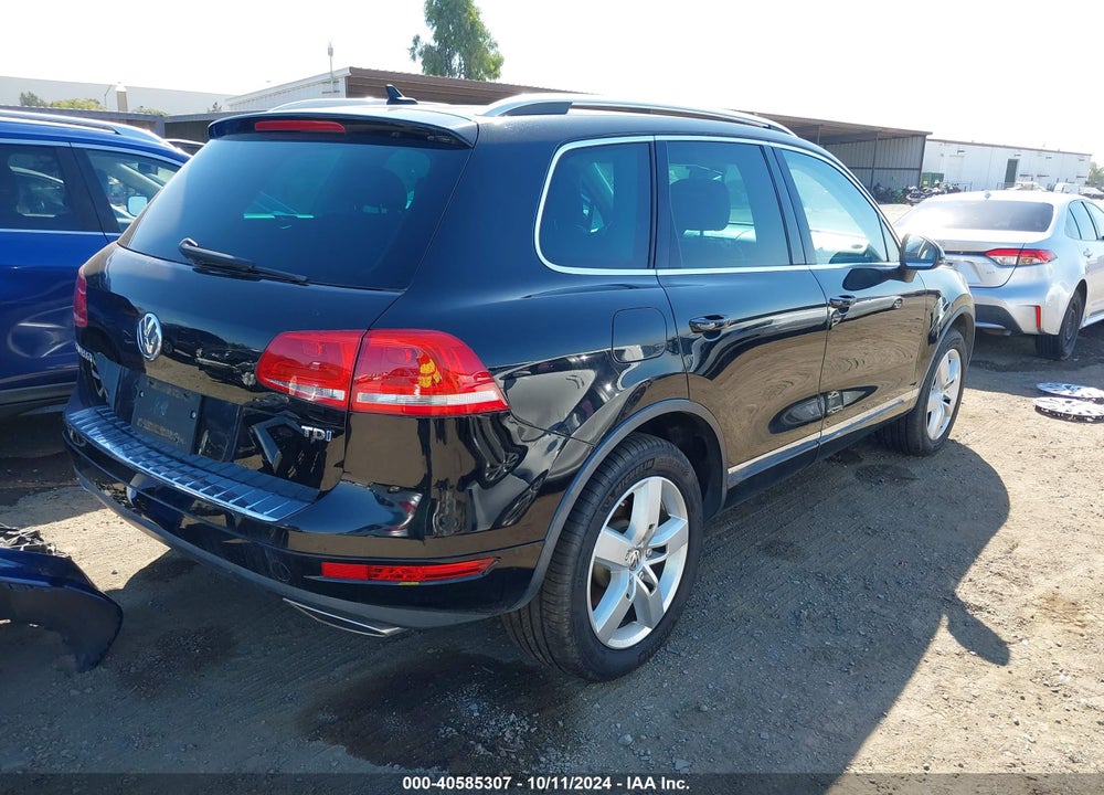 2011 VOLKSWAGEN TOUAREG TDI LUX VIN: WVGFK9BP3BD003260