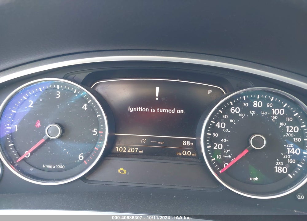 2011 VOLKSWAGEN TOUAREG TDI LUX VIN: WVGFK9BP3BD003260