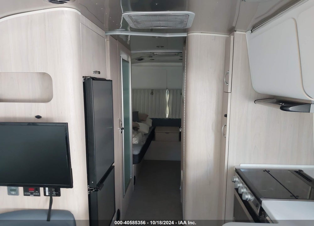 2023 AIRSTREAM GLOBETROTTER VIN: 1STTNYJ20PJ568221