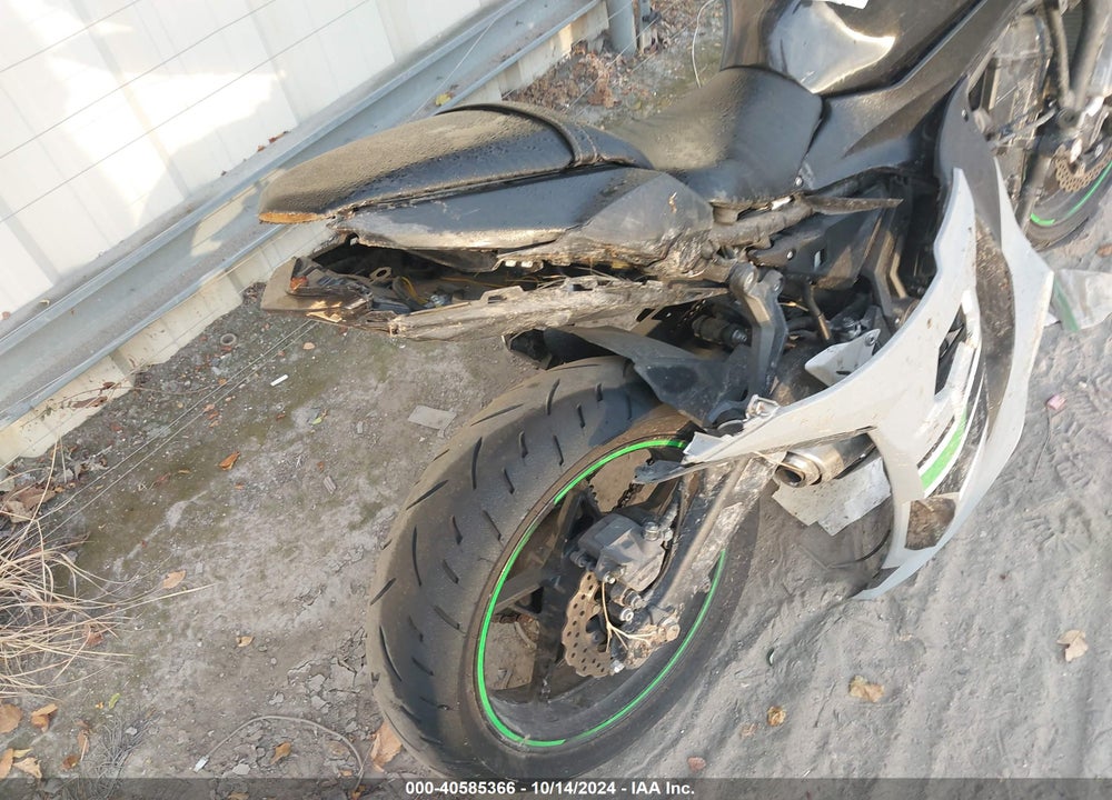 2019 KAWASAKI EX650 J VIN: JKAEXEJ1XKDA03227