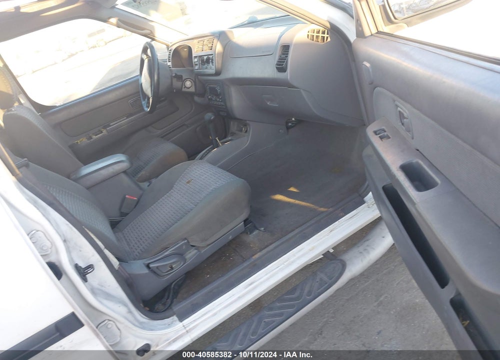 2000 NISSAN XTERRA SE/XE VIN: 5N1ED28T3YC612574