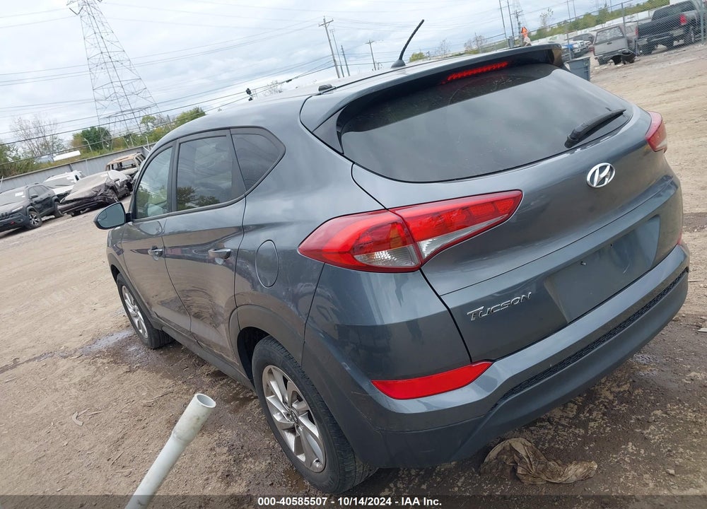 2018 HYUNDAI TUCSON SE VIN: KM8J23A45JU645749