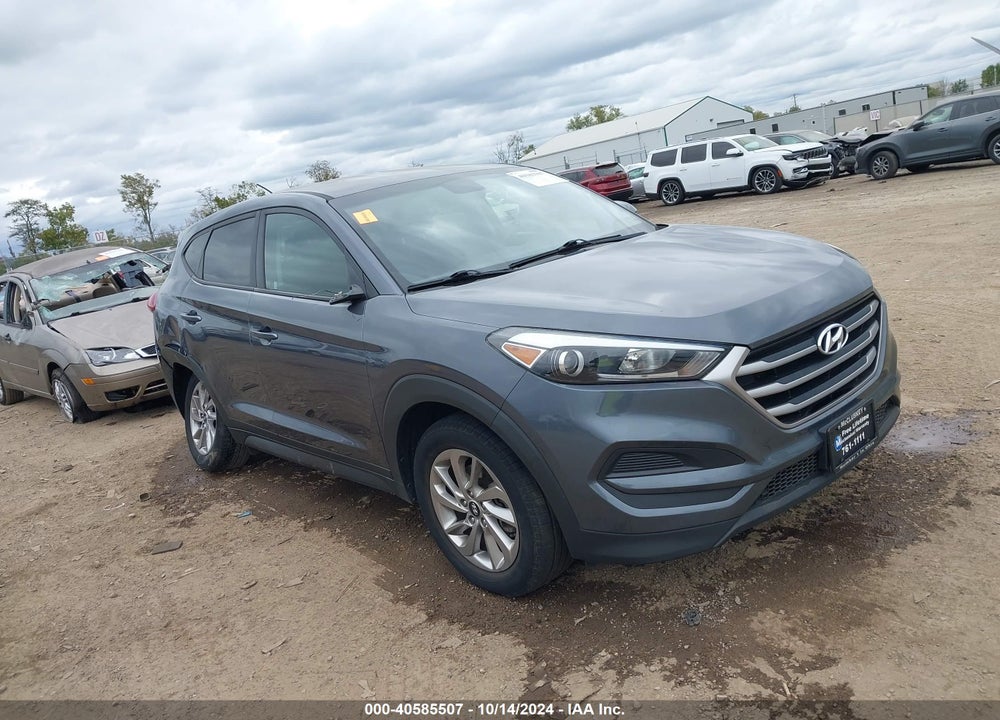 2018 HYUNDAI TUCSON SE VIN: KM8J23A45JU645749