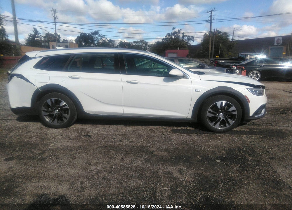 2018 BUICK REGAL TOURX VIN: W04GU8SX8J1090550
