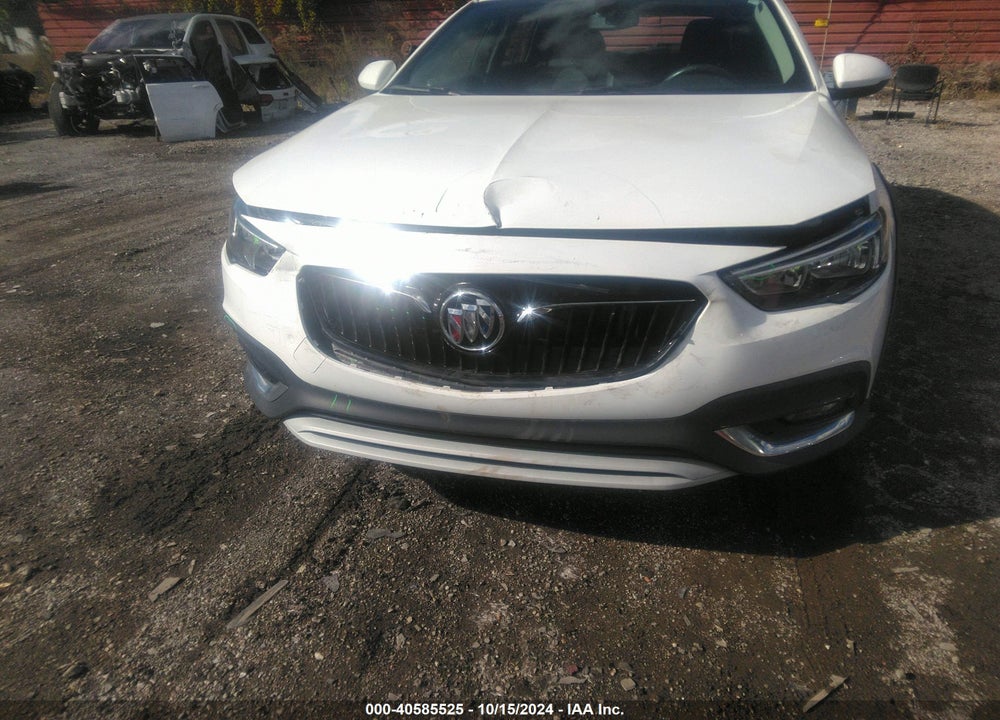 2018 BUICK REGAL TOURX VIN: W04GU8SX8J1090550