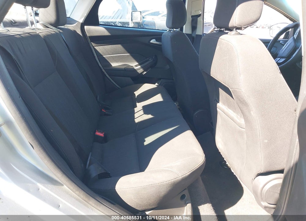 2018 FORD FOCUS SE VIN: 1FADP3F27JL242281