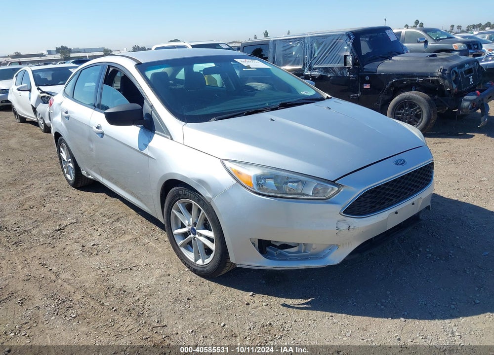 2018 FORD FOCUS SE VIN: 1FADP3F27JL242281