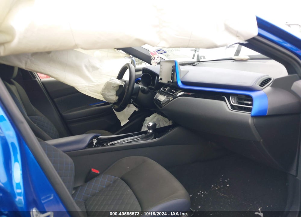2020 TOYOTA C-HR XLE VIN: JTNKHMBX6L1086685