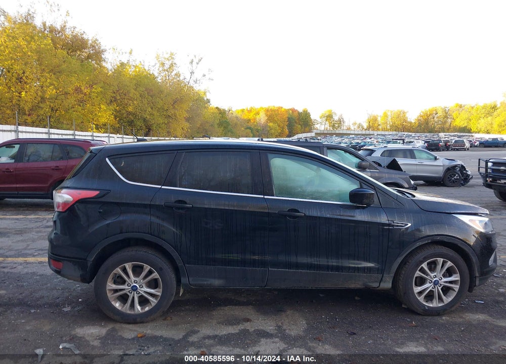2017 FORD ESCAPE SE VIN: 1FMCU0GD4HUE93272