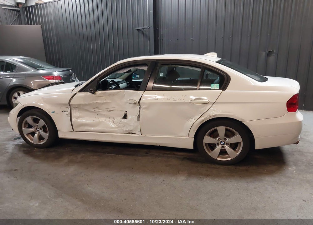 2007 BMW 328I VIN: WBAVA33527FV65110