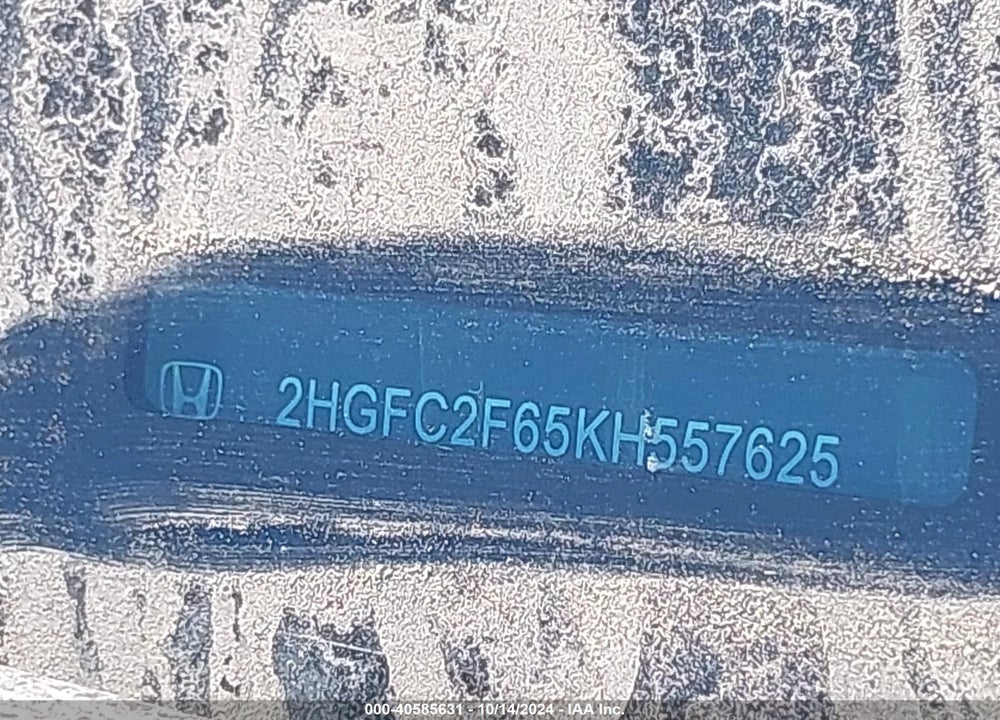 2019 HONDA CIVIC LX VIN: 2HGFC2F65KH557625