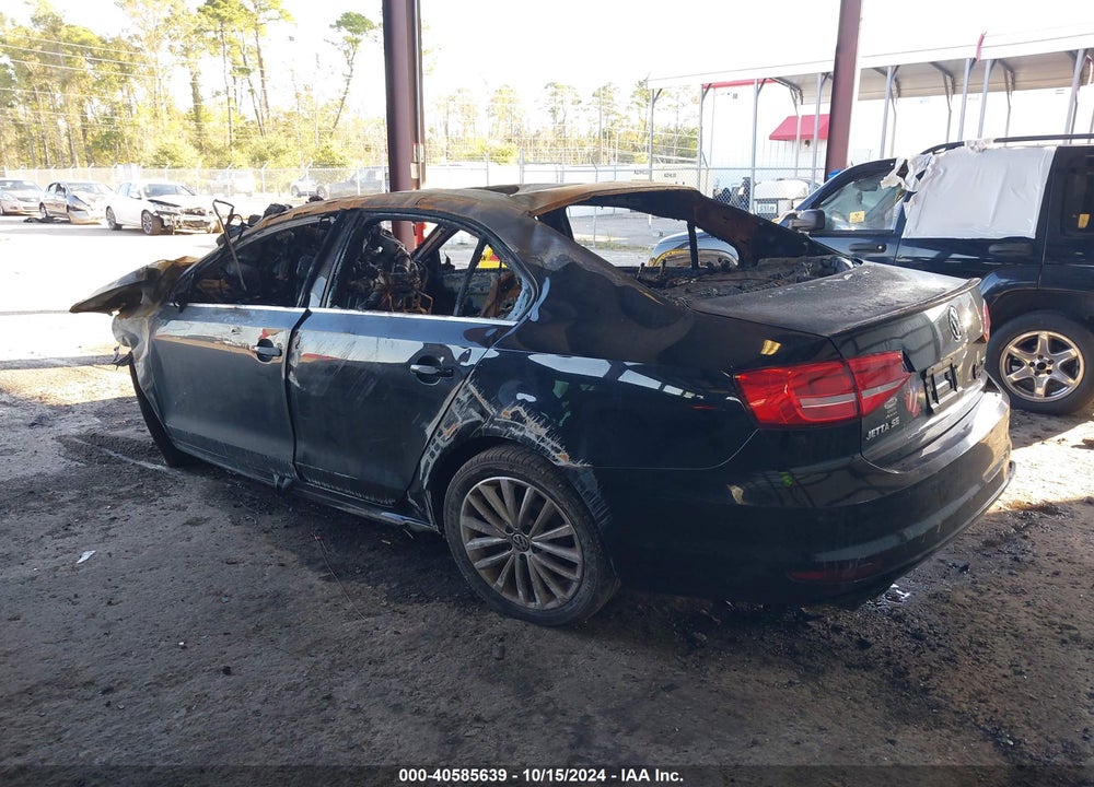 2015 VOLKSWAGEN JETTA 1.8T SE VIN: 3VWD07AJ2FM321381