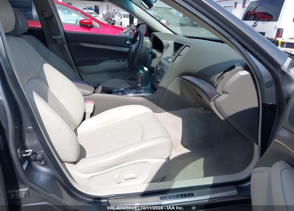 2015 INFINITI Q40 VIN: JN1CV6AP0FM500113