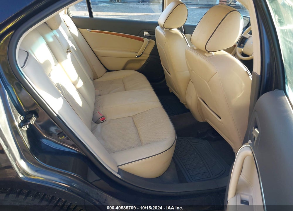 2011 LINCOLN MKZ VIN: 3LNHL2GC6BR761121