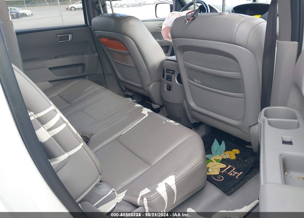 2010 HONDA PILOT EX-L VIN: 5FNYF4H56AB001925