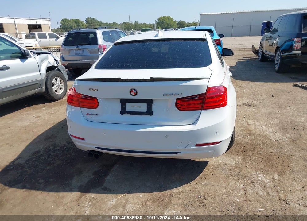 2013 BMW 328I VIN: WBA3A5G52DNP21967