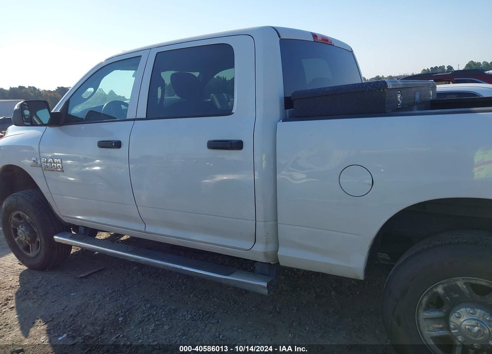 2018 RAM 2500 TRADESMAN 4X4 6'4 BOX VIN: 3C6UR5CL4JG366638
