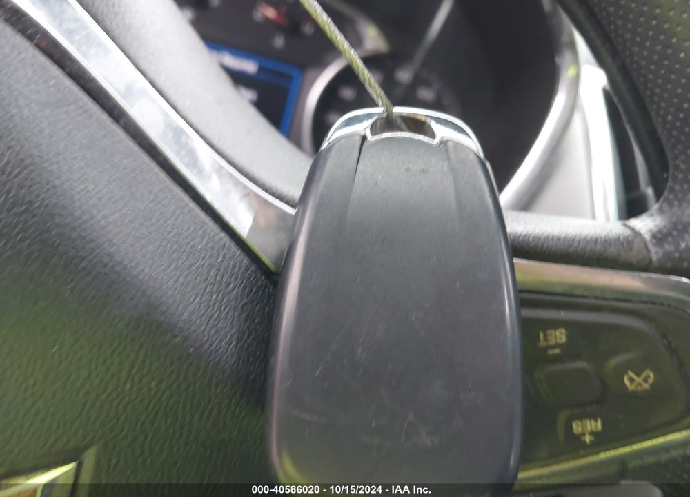 2019 CHEVROLET EQUINOX LT VIN: 2GNAXUEVXK6175465