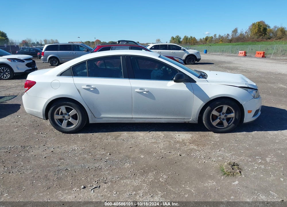 2014 CHEVROLET CRUZE 1LT AUTO VIN: 1G1PC5SB7E7117079