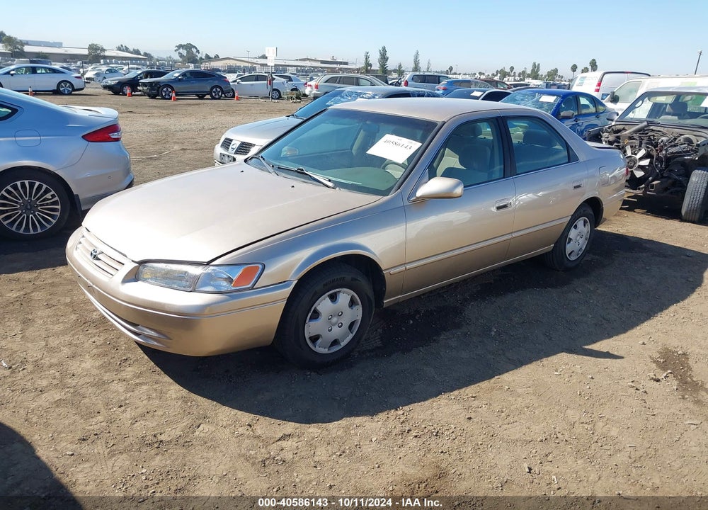 1999 TOYOTA CAMRY LE VIN: JT2BG28K1X0326642