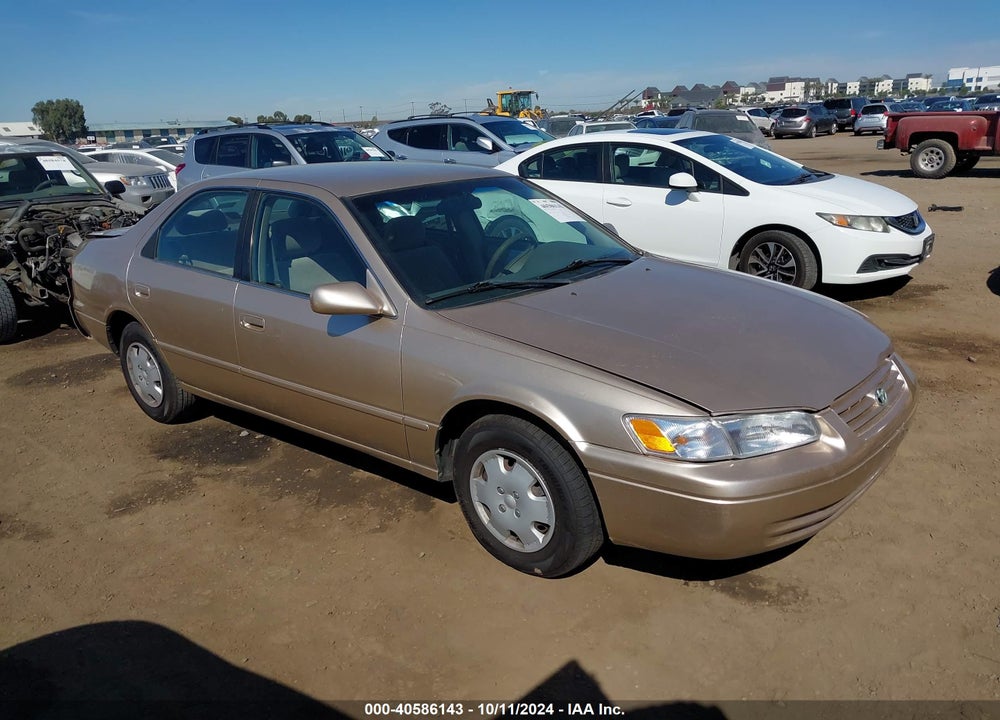 1999 TOYOTA CAMRY LE VIN: JT2BG28K1X0326642