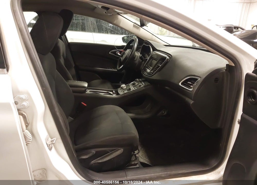 2016 CHRYSLER 200 LIMITED VIN: 1C3CCCAB1GN136743