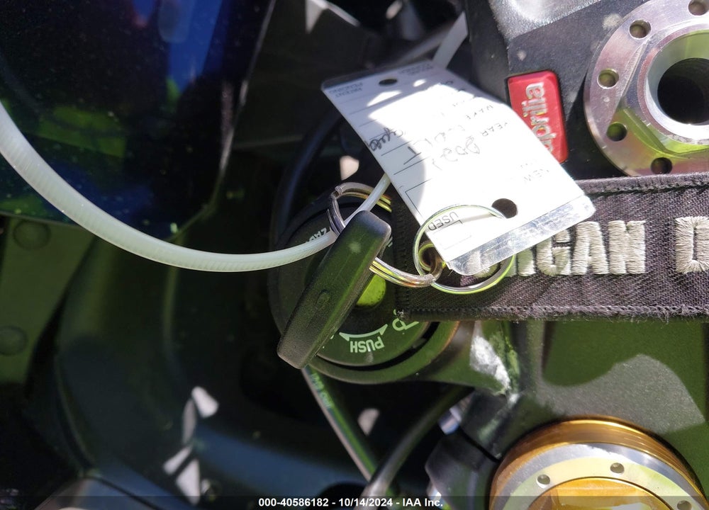 2021 APRILIA RSV4 FACTORY VIN: ZD4KYUB08MS000218