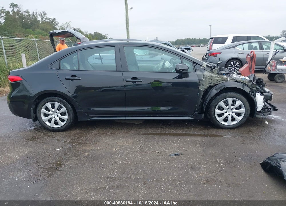 2022 TOYOTA COROLLA LE VIN: 5YFEPMAE2NP351945