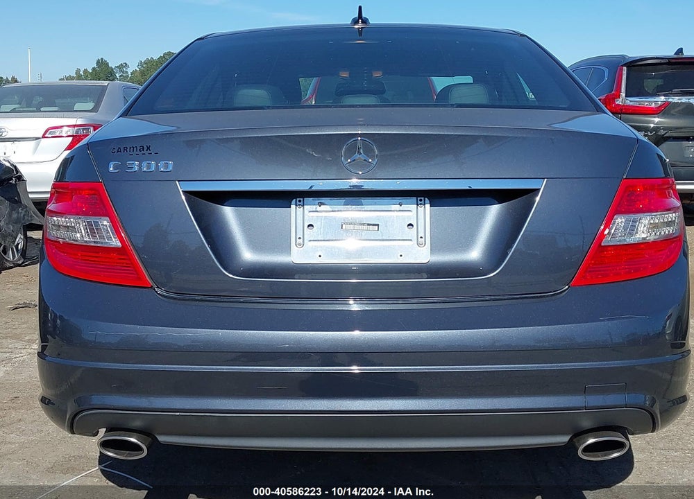 2009 MERCEDES-BENZ C 300 LUXURY/SPORT VIN: WDDGF54X09R072140