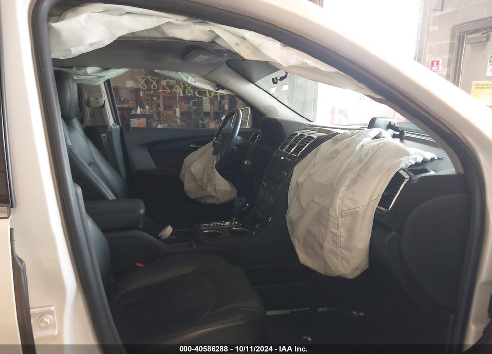 2011 GMC ACADIA DENALI VIN: 1GKKVTEDXBJ305630