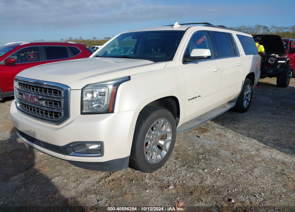 2015 GMC YUKON XL 1500 SLT VIN: 1GKS1HKC5FR592371