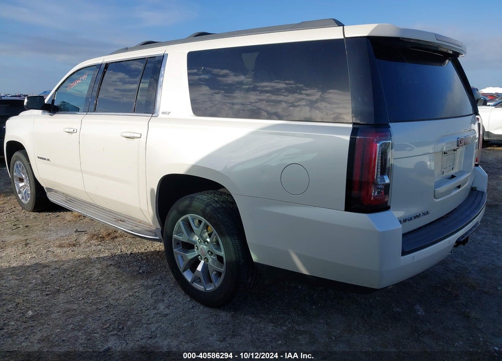 2015 GMC YUKON XL 1500 SLT VIN: 1GKS1HKC5FR592371