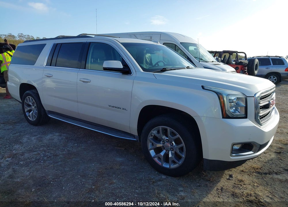 2015 GMC YUKON XL 1500 SLT VIN: 1GKS1HKC5FR592371