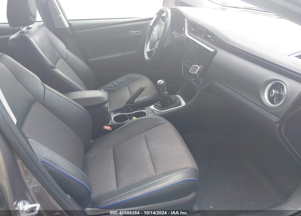 2018 TOYOTA COROLLA SE VIN: 2T1BURHE8JC062397