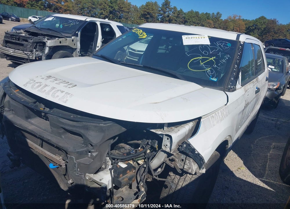 2015 FORD UTILITY POLICE INTERCEPTOR VIN: 1FM5K8AR2FGB32412