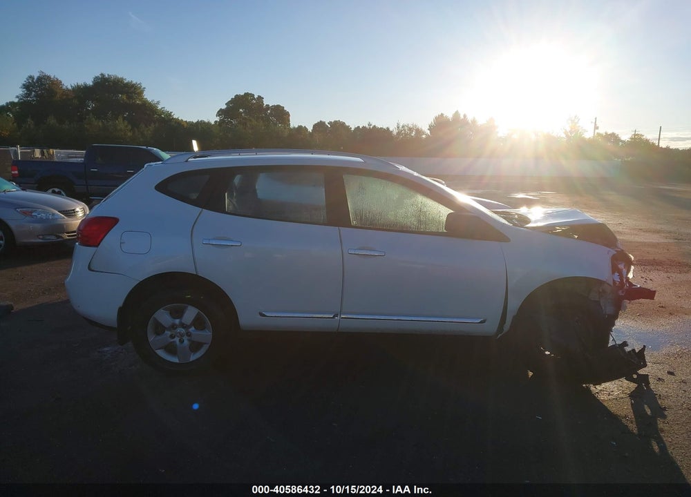 2015 NISSAN ROGUE SELECT S VIN: JN8AS5MV2FW756571