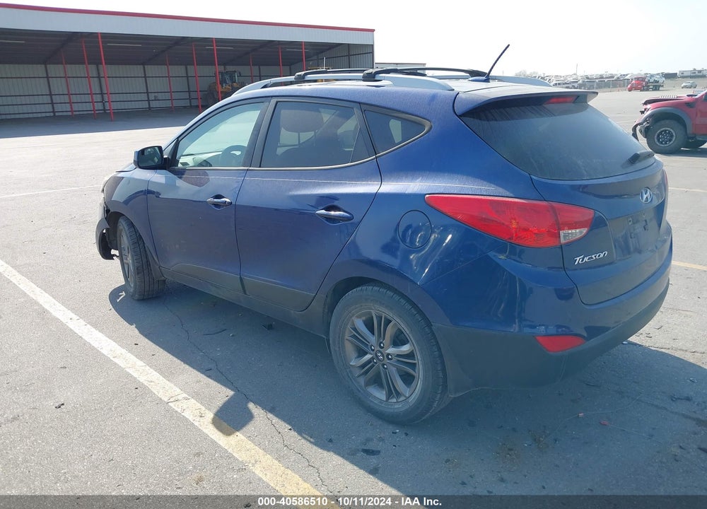 2015 HYUNDAI TUCSON SE VIN: KM8JU3AG6FU033166