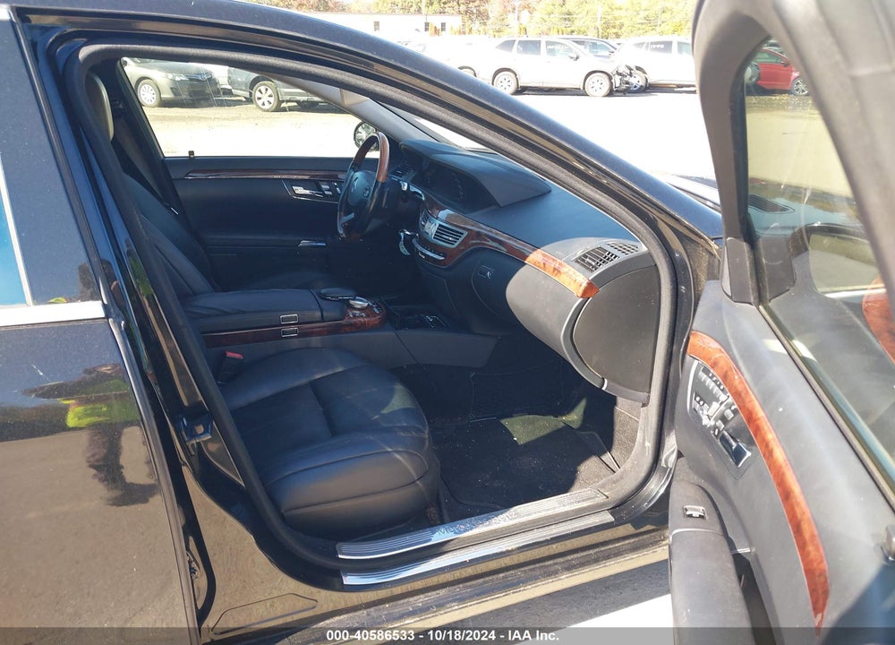 2009 MERCEDES-BENZ S 550 4MATIC VIN: WDDNG86X39A258269