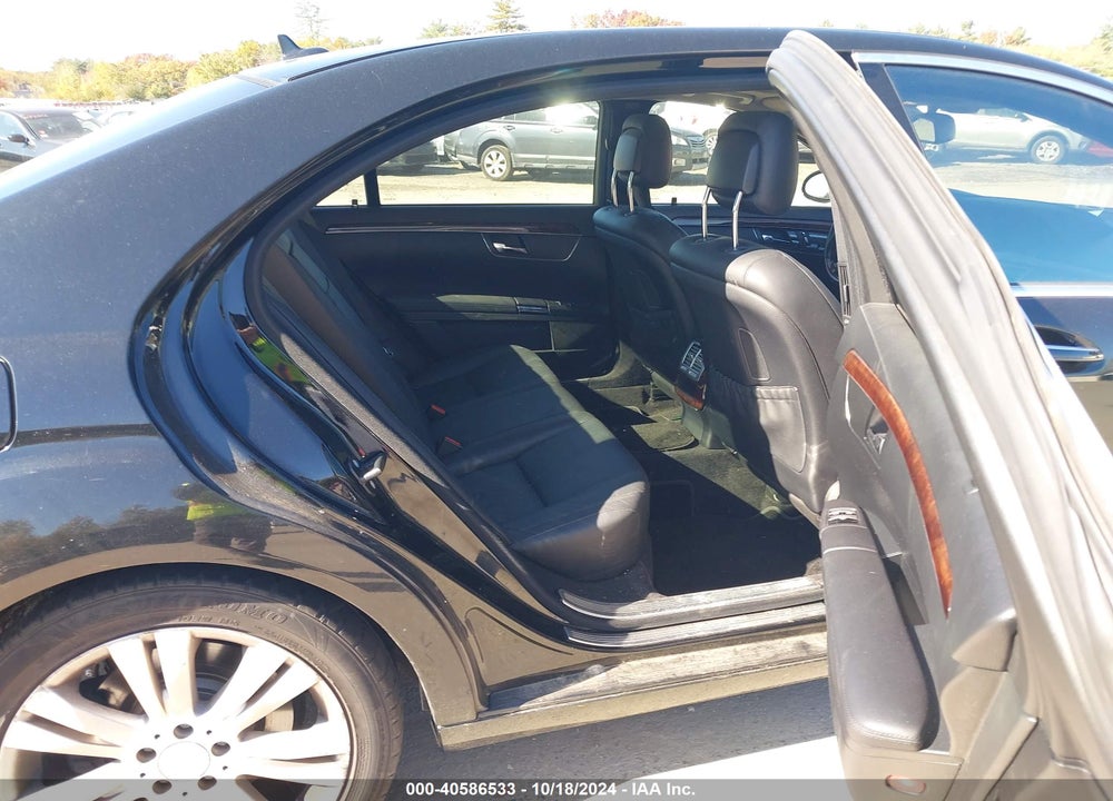 2009 MERCEDES-BENZ S 550 4MATIC VIN: WDDNG86X39A258269
